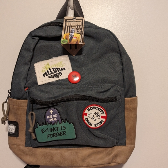 Bioworld Schoolbag Beetlejuice Brand New with tag - Picture 1 of 3
